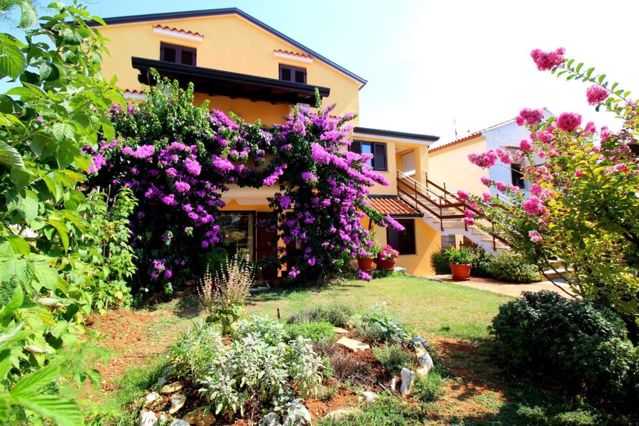 Apartments Tancel Porec Exterior photo